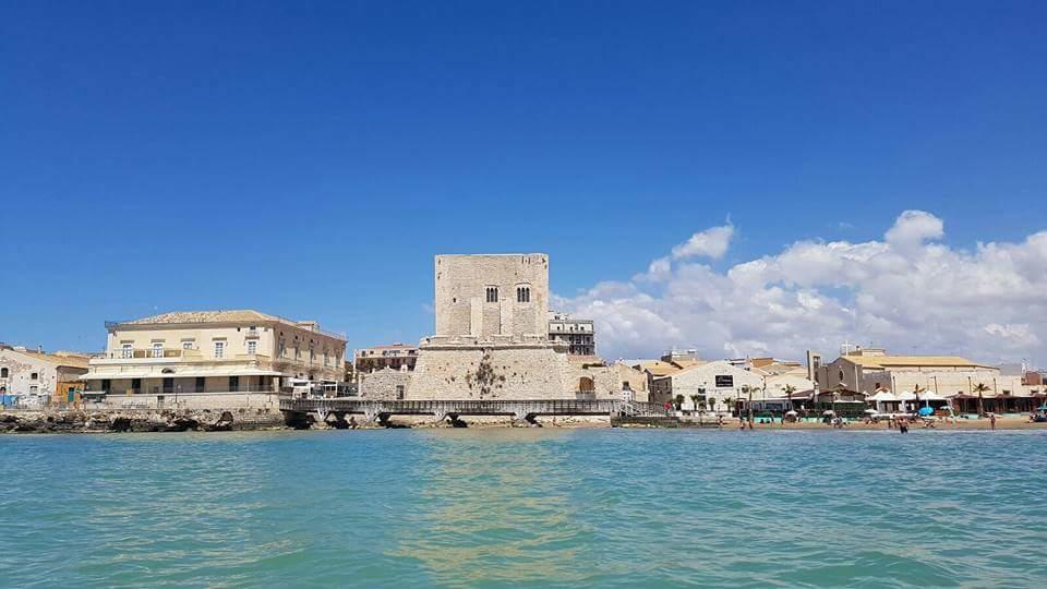 Hôtel Benvenuti Al Sud à Pozzallo Extérieur photo